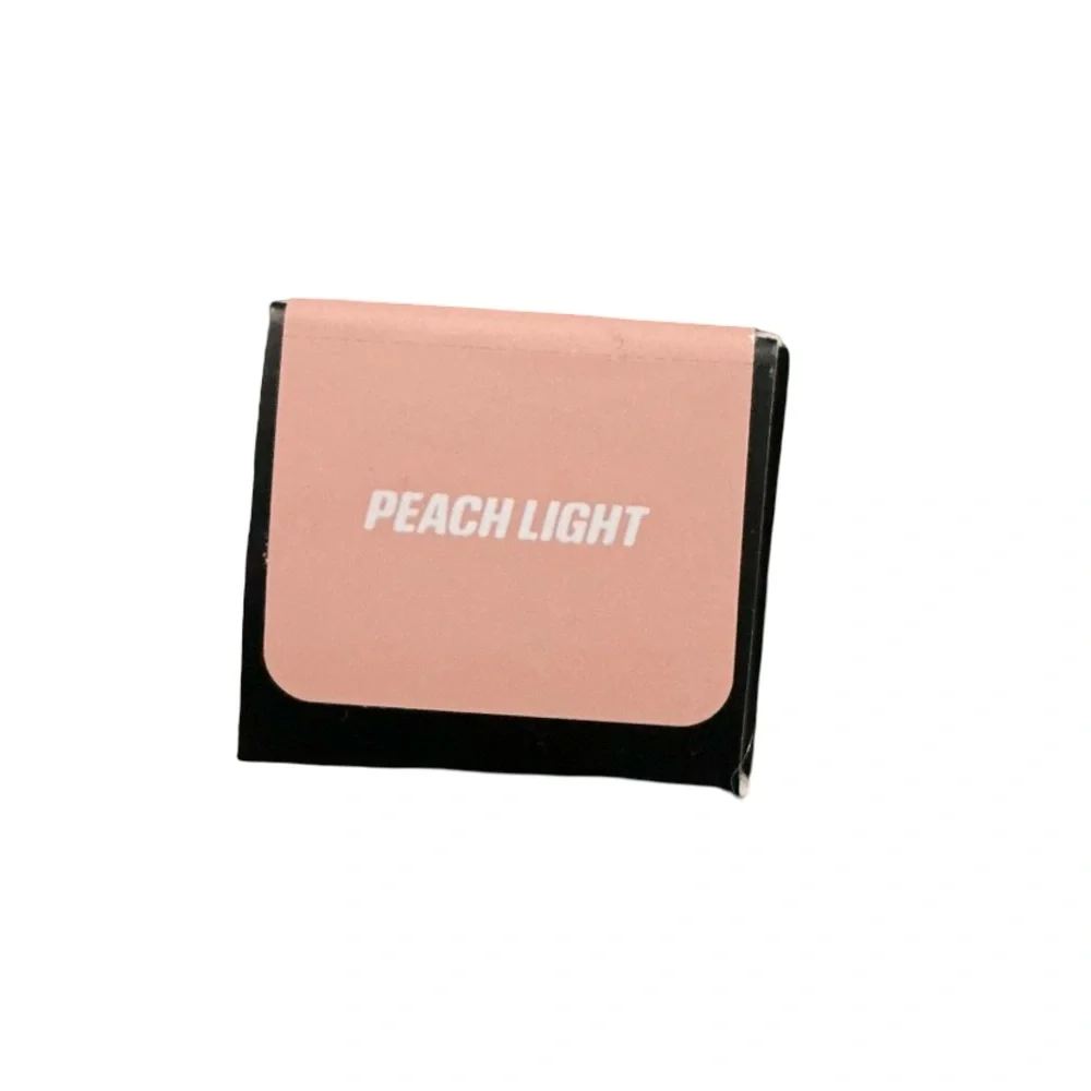 HUDA BEAUTY #FAUXFILTER “Peach Light”